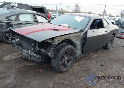 2013 Dodge Challenger Sxt z USA, uszkodzony, nr VIN 2C3CDYAG0DH665966